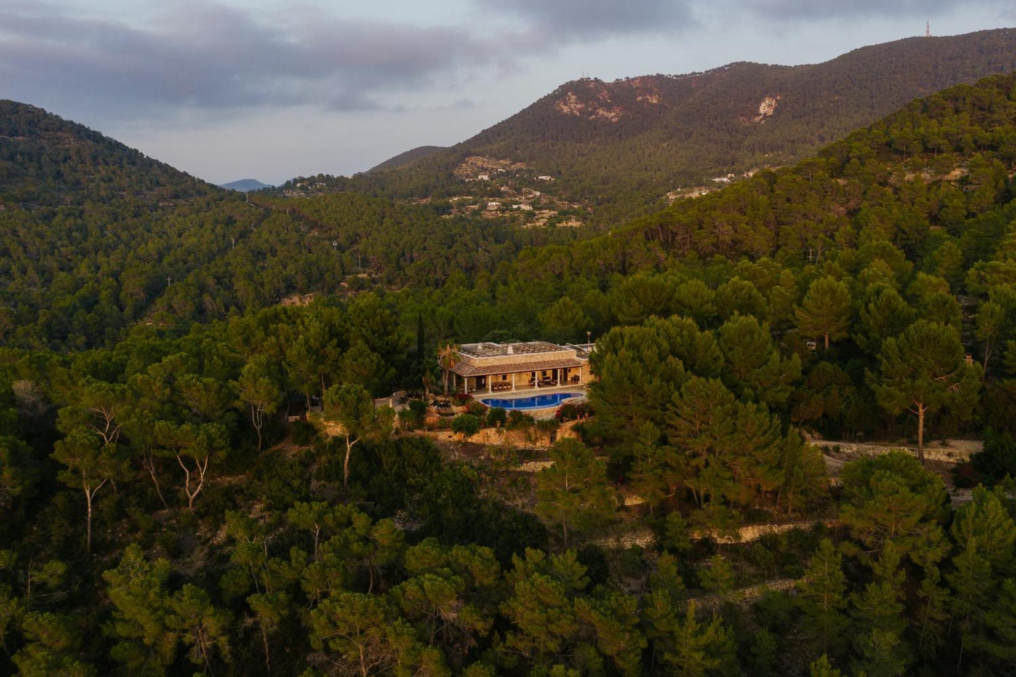 Villa & Guesthouse Paissa D'En Bernat Кала-Таріда Екстер'єр фото